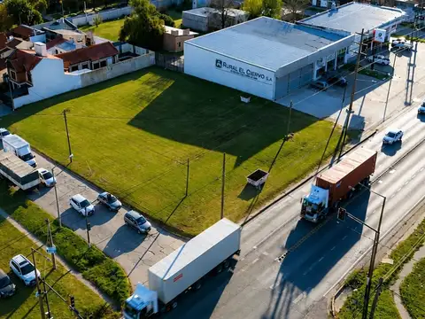 VENTA LOTE EN ESQUINA SOBRE RUTA 8 +1600 M2