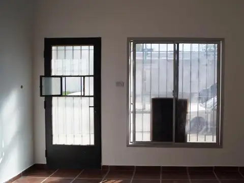 Local en Alquiler en Carapachay, $ 400.000