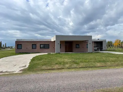 Casa en alquiler Comarcas de Luján Barrio San Roque