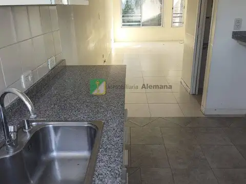 Casa en Alquiler en Jose Leon Suarez, $ 930.000