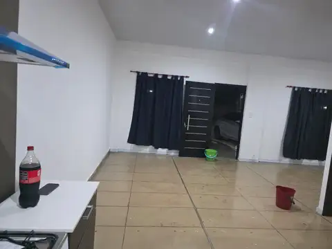 Depto Tipo Casa 3 ambientes con 1 baño