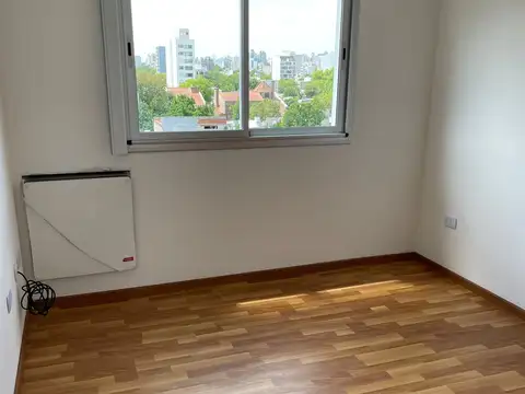 18 e/ 39 y 40 , Piso 4