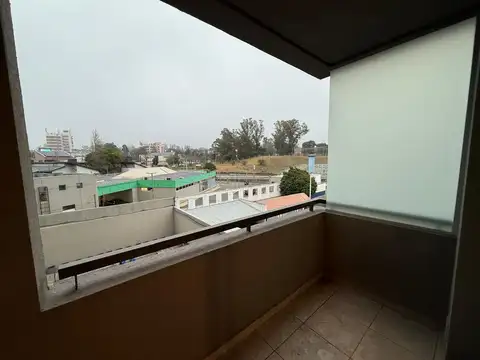 Boulevard Juan Domingo Perón 900