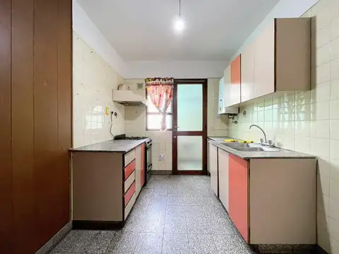 Departamento en Alquiler en Flores, $ 900.000