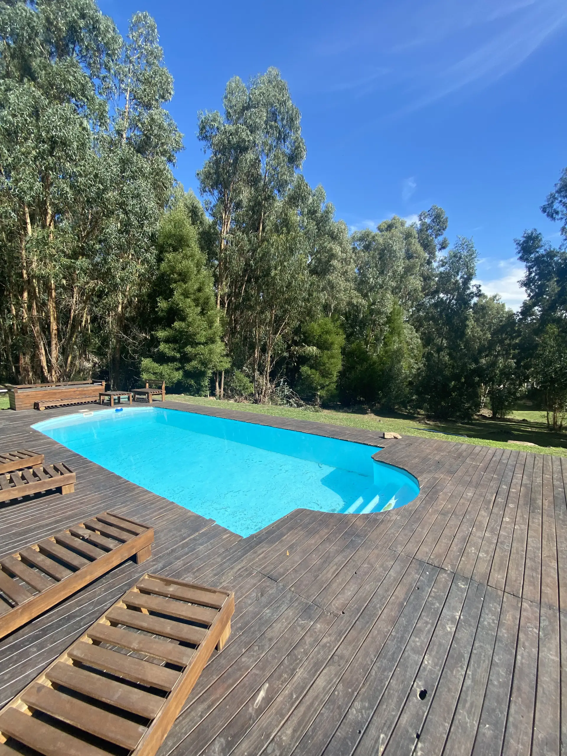 Casa quinta en Zona Uncas | Amplio lote y piscina