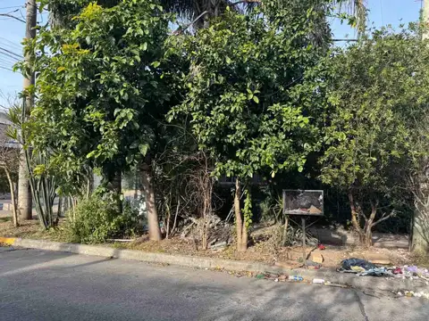 VENTA CASA 3 AMB CASANOVA GARAGE Y DPTO