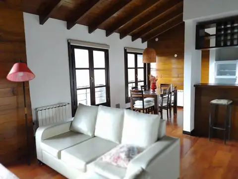 Departamento en Alquiler con 2 cocheras