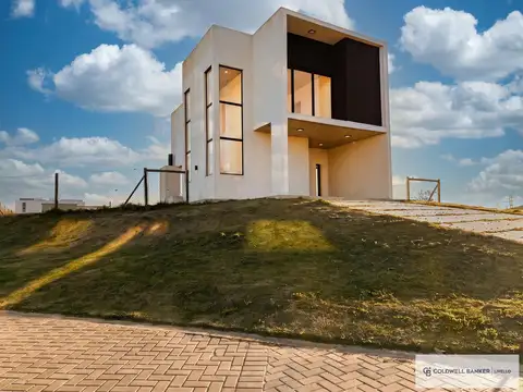 Casa en venta en Santa Clara al Sur, Canning - 4 ambientes, a estrenar