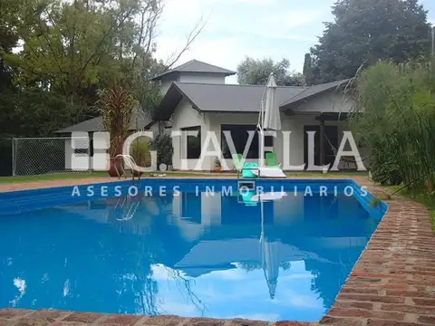 Venta de Casa 5 Amb, parque, pileta, quincho, Parque Leloir