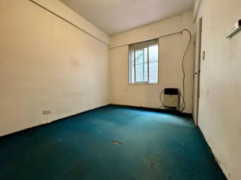 VENTA 2 AMB 2 PATIOS A RECICLAR en POMPEYA en P.B