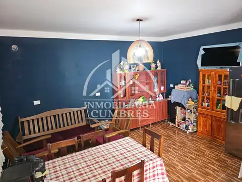 Casa 4 ambientes con 2 baños