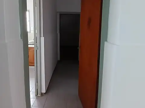 Ayacucho al 500, entre Maipú e Ituzaingó