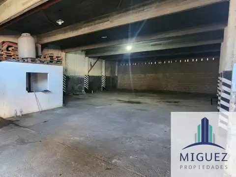 Galpón en alquiler de 220m2 ubicado en Wilde