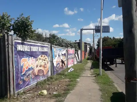 Pres Santiago Derqui 100