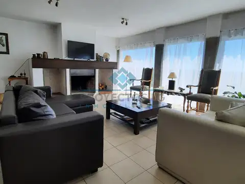 Casa en Venta en La Granja, USD 230.000