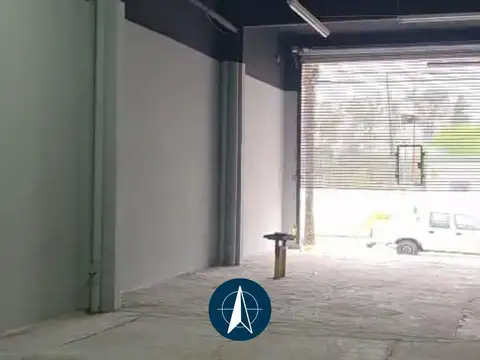 Depósito en alquiler en Garin, a 2 cuadras de panamericana