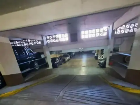 Cochera en alquiler Av. Rivadavia al 4100 Almagro