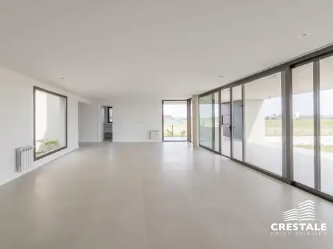 Venta / Permuta - Casa 4 dormitorios en barrio privado - Vida Club de Campo, Funes.