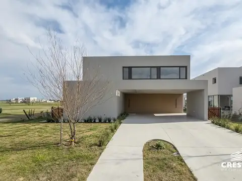 Venta / Permuta - Casa 4 dormitorios en barrio privado - Vida Club de Campo, Funes.