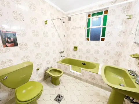 Departamento 4 amb  con PATIO y BALCON en RETIRO