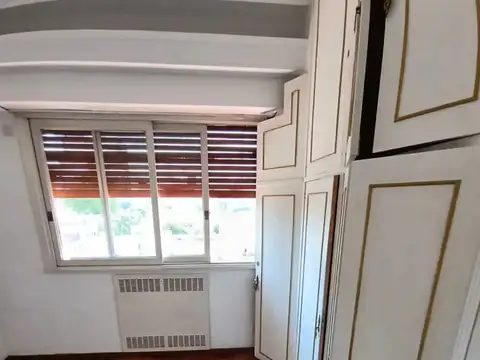 Departamento 6 ambientes con 2 baños
