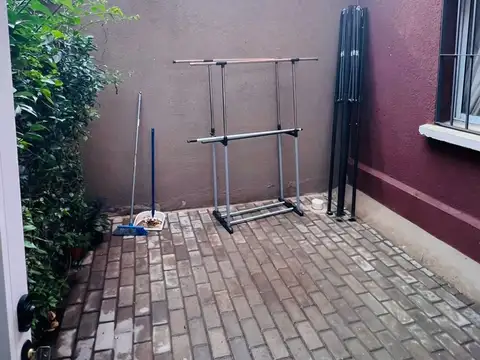 Depto Tipo Casa en Venta 8 años