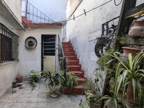 CASA EN VENTA  DEL VALLE IBERLUCEA AL 3100, LANÚS OESTE 4 AM