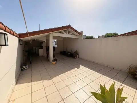 VENTA - CASA 4 AMBIENTES - SAN FERNANDO - TERRAZA