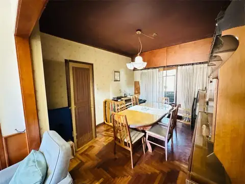 Depto Tipo Casa 4 ambientes con 2 baños