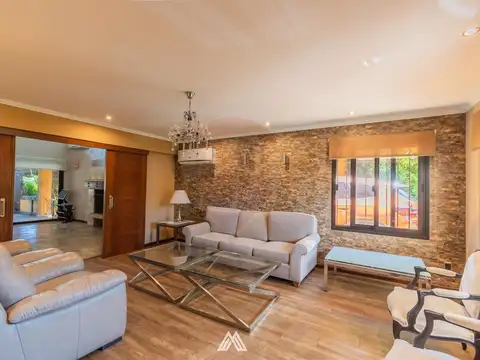 Casa en Venta de 5 dormitorios