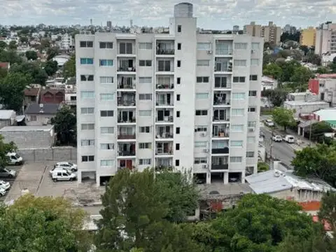 Panamá 7700 , Piso 0