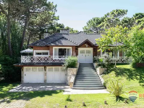 ALQUILER Chalet febrero 2026 en Pinamar norte