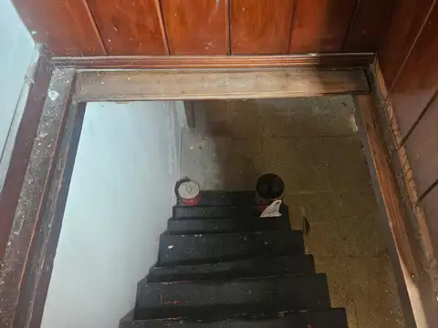 Casa 6 ambientes con 2 baños