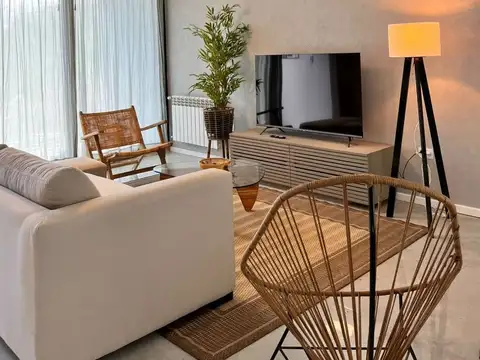 Venta de departamento de 4 ambientes con cochera en Tigre