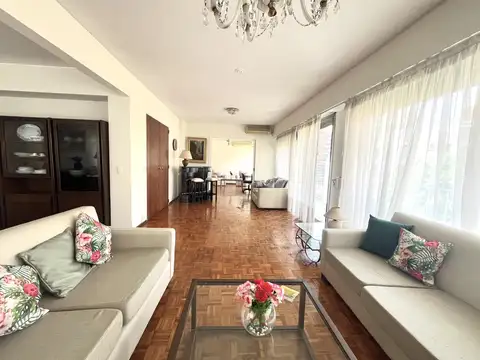 Alquiler departamento 4 amb c/cochera en Belgrano amoblado