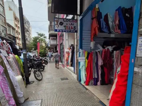 Local en Alquiler en Once, USD 2.900