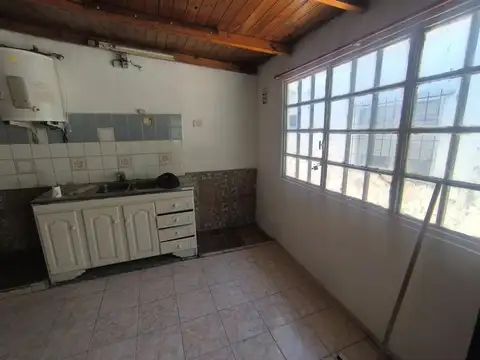 DEPARTAMENTO DOS AMB. CON ENTRADA DE AUTO