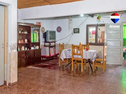 CASA 3 DORMITORIOS VENTA ZONA ESTADIO DELMI