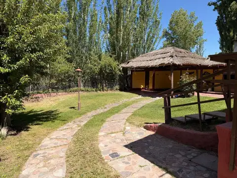Casa 3 ambientes con 2 baños