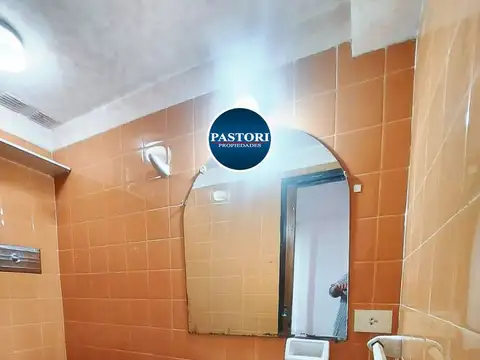 Casa en Alquiler con 1 cochera