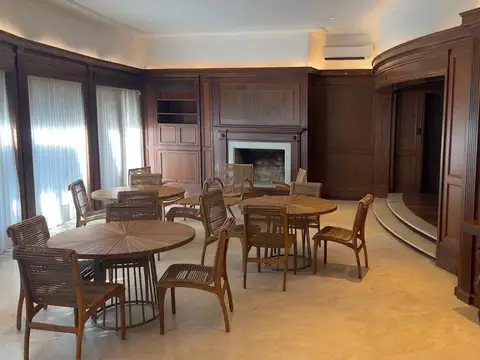 Depto Tipo Casa 4 ambientes con 3 baños