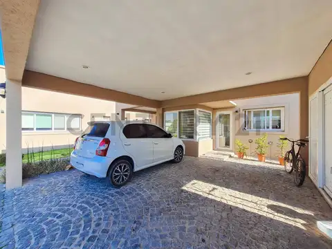 Casa en Venta en City Bell, USD 600.000