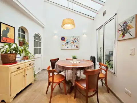 Depto Tipo Casa en Venta de 5 ambientes