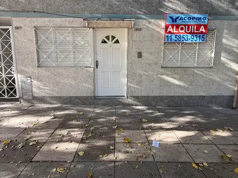 Depto Tipo Casa en Alquiler de 1 dormitorio