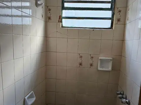 Venta de Casa Americana a Reciclar en Merlo
