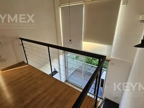 Departamento 2 amb doble altura, con balcon