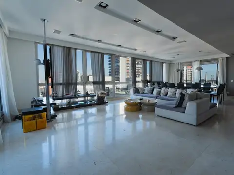 Departamento en Venta de 4 dormitorios