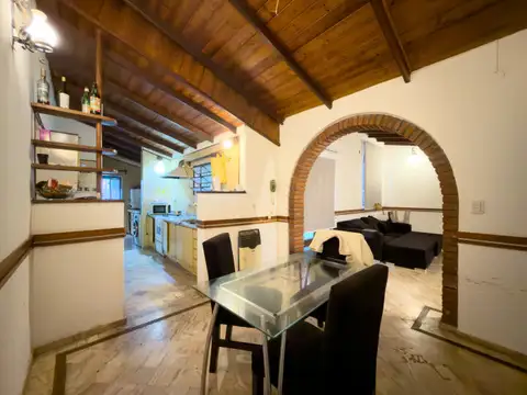 Casa 5 ambientes con 1 baño