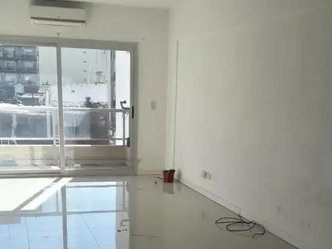 Departamento en alquiler en San Cristobal. (Estados Unidos al 2300) Monoambiente
