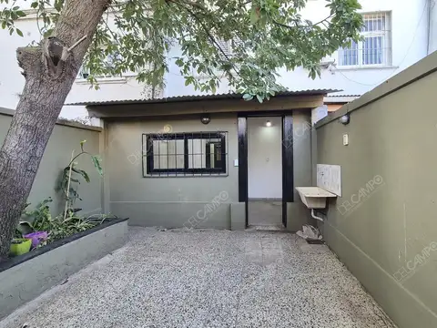 Depto Tipo Casa en Venta de 2 ambientes